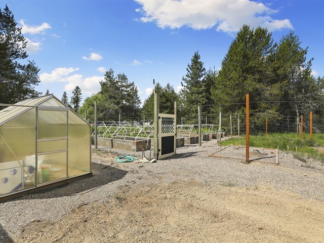 4601 South Swenson Road Clayton, WA 99110 - Photo 19 of 20