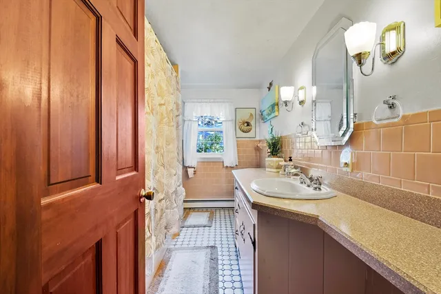 $799,900 | 14 Schoolhouse Lane, Dennis, MA 02670