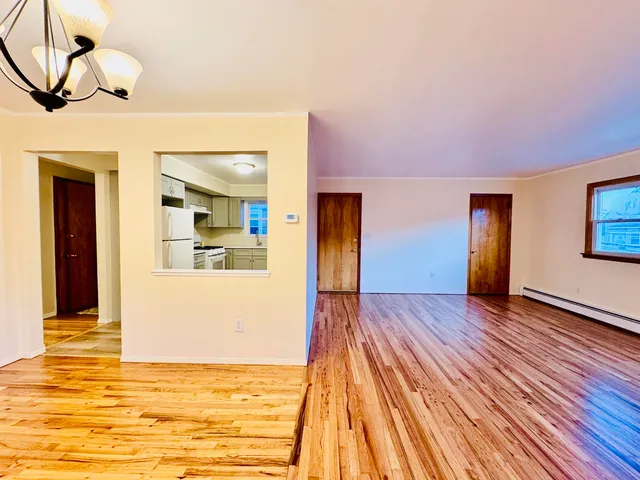 $2,400 | 37 West 7th Street, Unit 2, Bayonne, NJ 07002