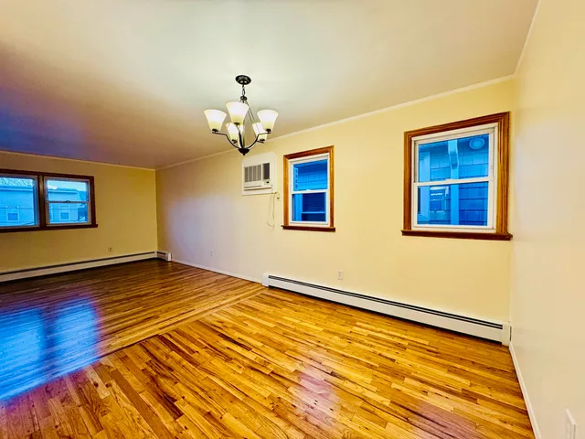 $2,400 | 37 West 7th Street, Unit 2, Bayonne, NJ 07002
