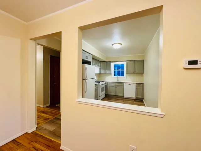 $2,400 | 37 West 7th Street, Unit 2, Bayonne, NJ 07002