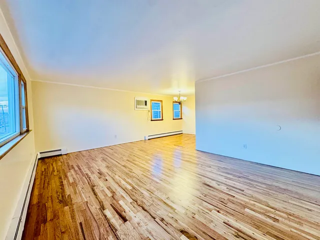 $2,400 | 37 West 7th Street, Unit 2, Bayonne, NJ 07002