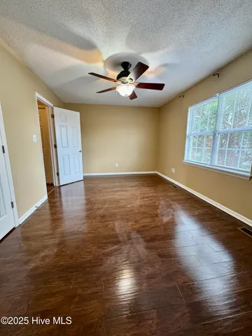 $1,500 | 2506 Bluff View Court, Unit B, Greenville, NC 27834