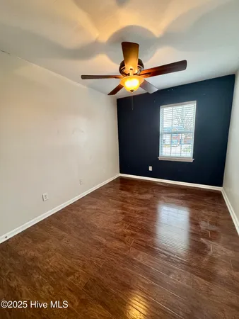 $1,400 | 2506 Bluff View Court, Unit B, Greenville, NC 27834