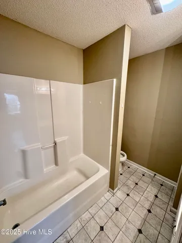 $1,500 | 2506 Bluff View Court, Unit B, Greenville, NC 27834