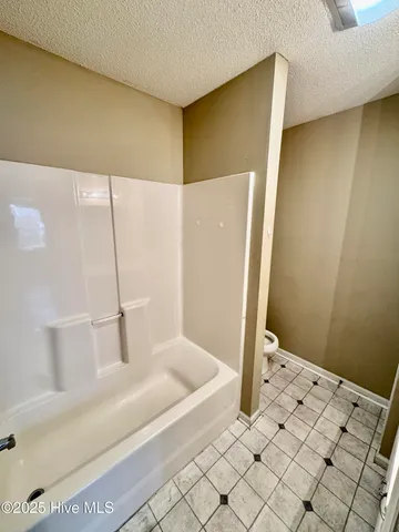 $1,500 | 2506 Bluff View Court, Unit B, Greenville, NC 27834