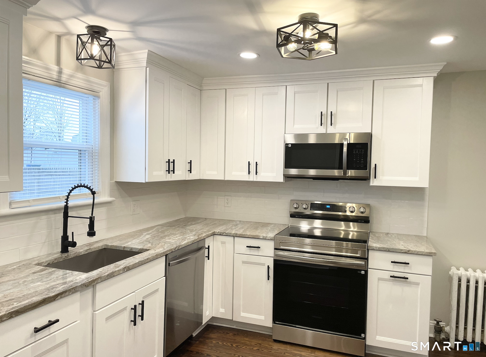 9 Bank Street Hamden, CT 06514 - Photo 3 of 20