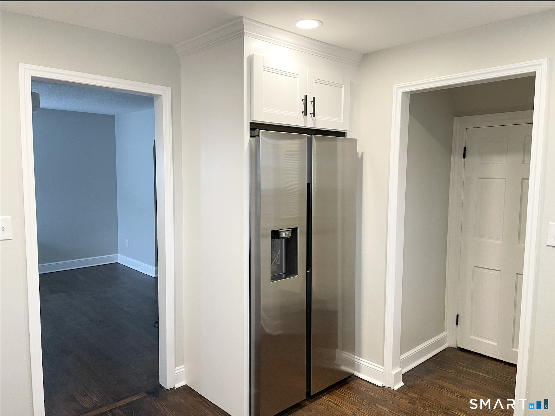 9 Bank Street Hamden, CT 06514 - Photo 4 of 20