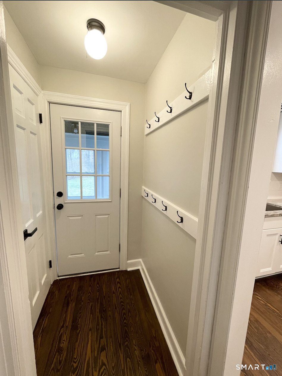 9 Bank Street Hamden, CT 06514 - Photo 7 of 20