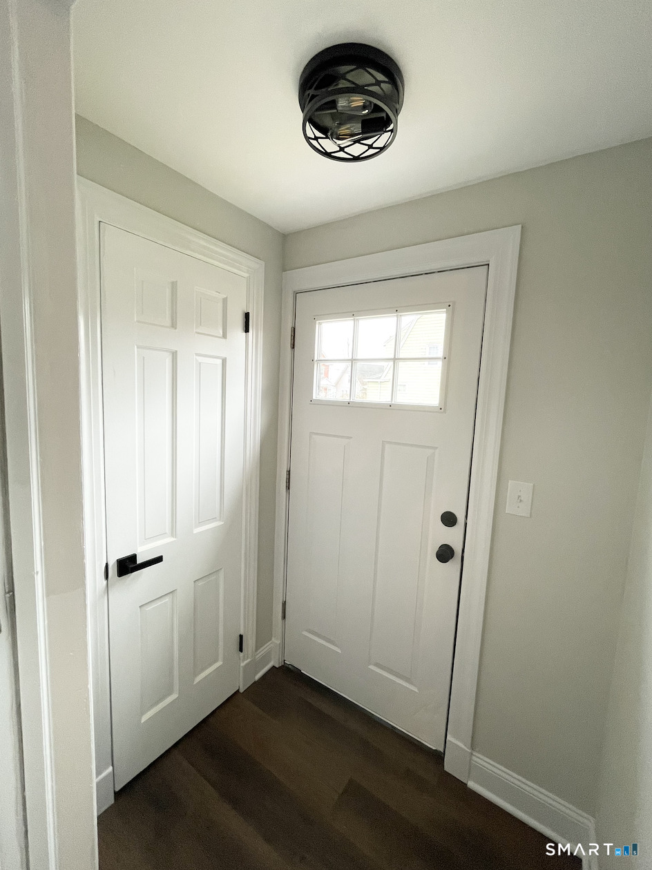 9 Bank Street Hamden, CT 06514 - Photo 9 of 20