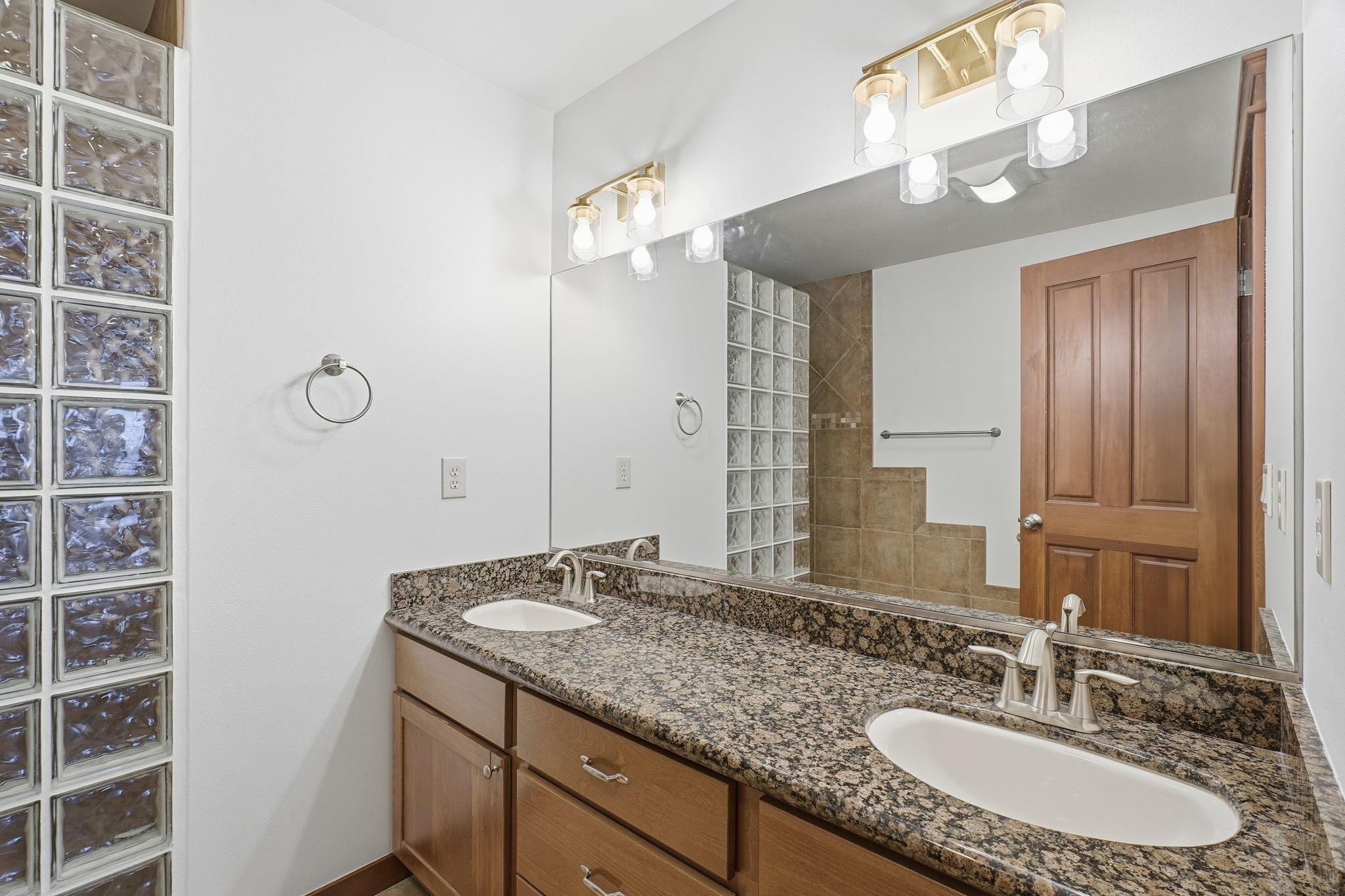 416 South Hemlock Street Spokane, WA 99201 - Photo 21 of 41