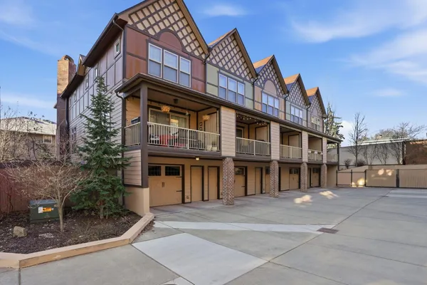 $425,000 | 416 South Hemlock Street, Spokane, WA 99201