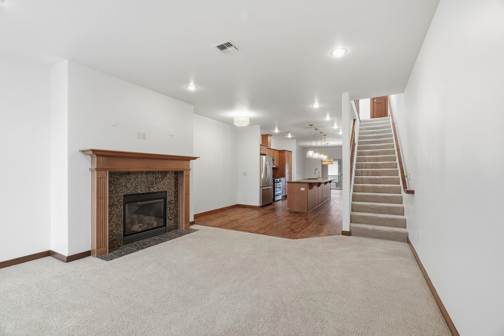 416 South Hemlock Street Spokane, WA 99201 - Photo 4 of 36