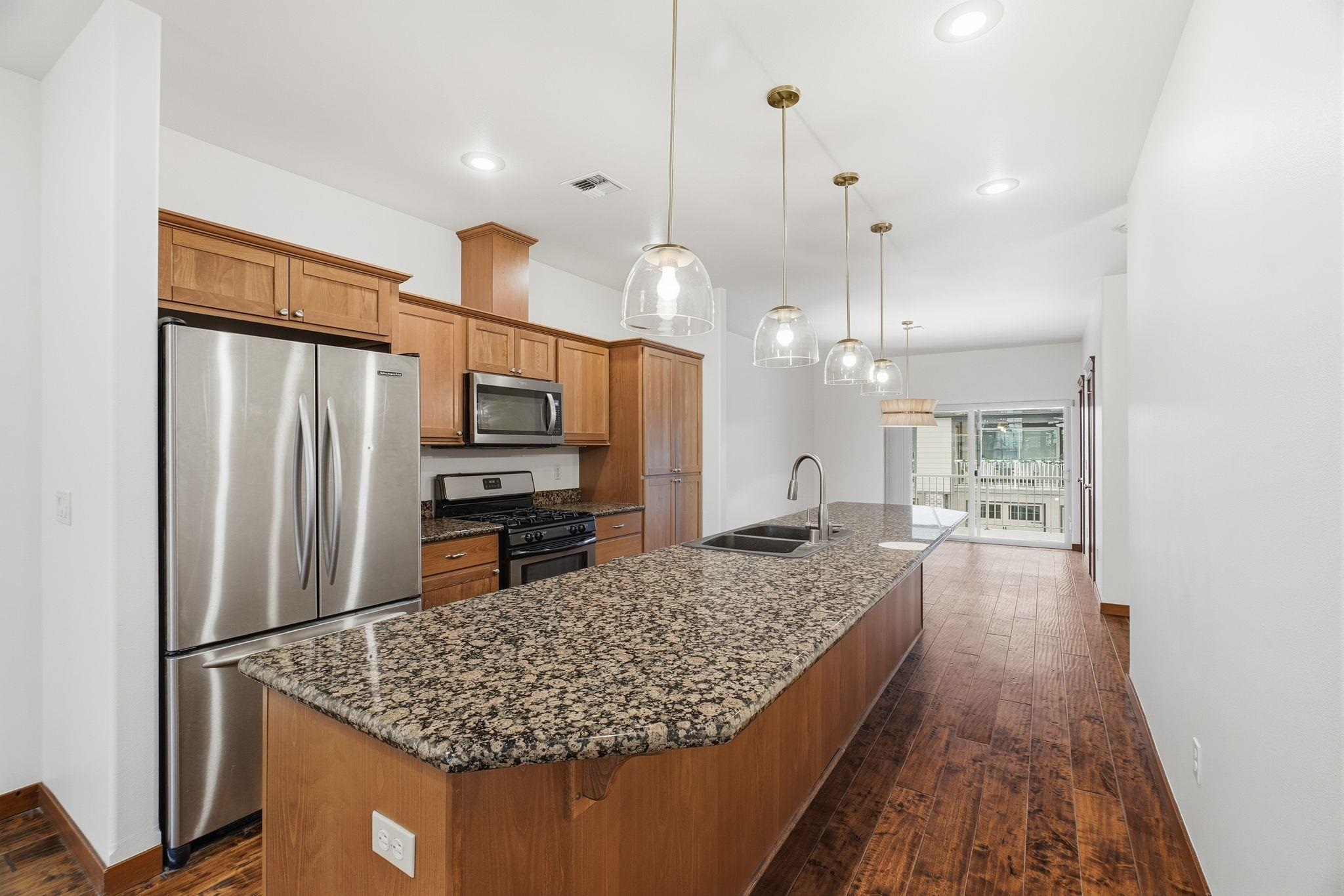 416 South Hemlock Street Spokane, WA 99201 - Photo 8 of 36