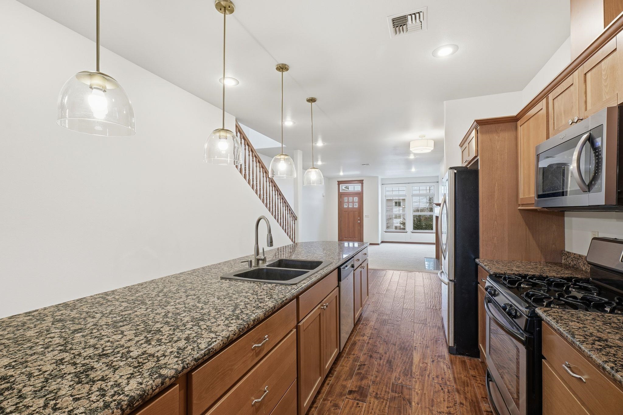 416 South Hemlock Street Spokane, WA 99201 - Photo 10 of 41