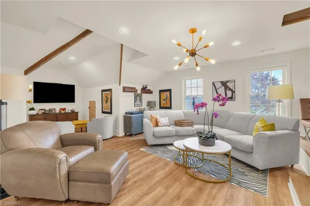 $697,500 | 13552 Us Highway, Reidsville, NC 27320