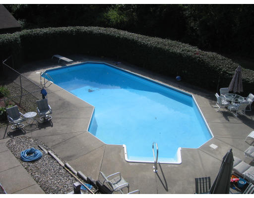 711 Amostown Road West Springfield, MA 01089 - Photo 11 of 22