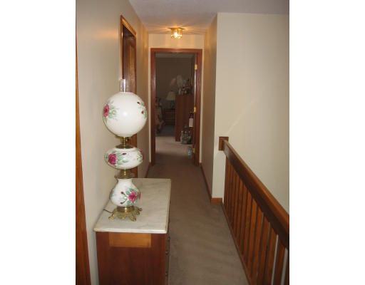 711 Amostown Road West Springfield, MA 01089 - Photo 16 of 22