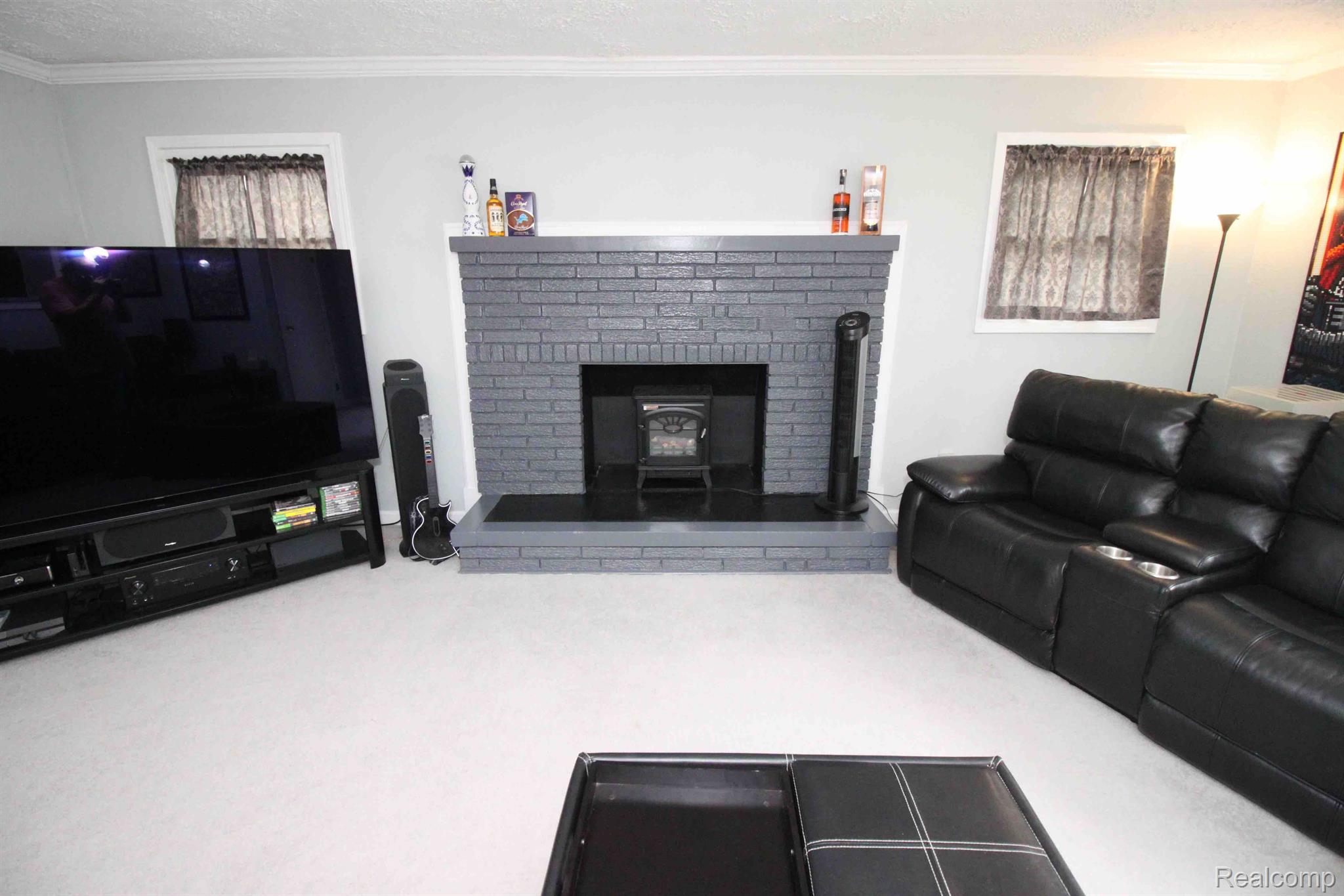 18529 Snow Fraser, MI 48026 - Photo 12 of 27 Gallery Image 12