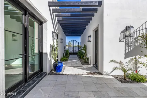 $4,999,998 | 1480 East Raven Court, Gilbert, AZ 85297