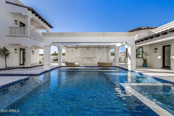 $4,999,998 | 1480 East Raven Court, Gilbert, AZ 85297