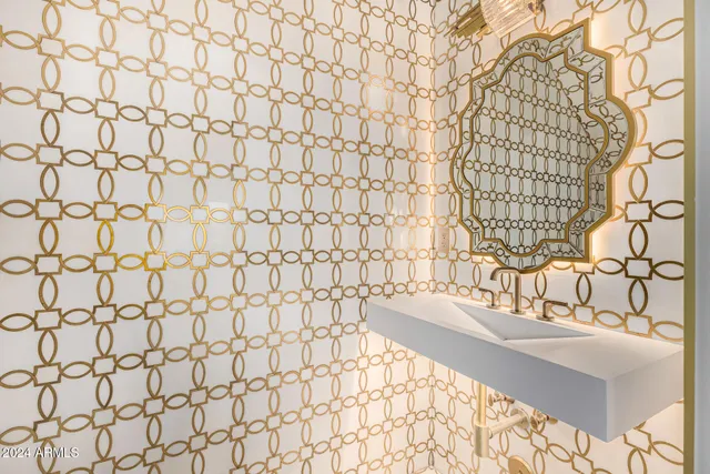 $4,999,998 | 1480 East Raven Court, Gilbert, AZ 85297