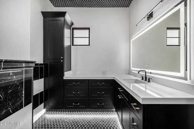 $4,999,998 | 1480 East Raven Court, Gilbert, AZ 85297