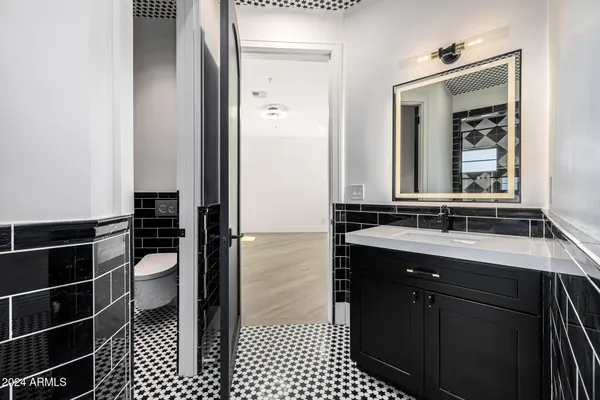 $4,999,998 | 1480 East Raven Court, Gilbert, AZ 85297