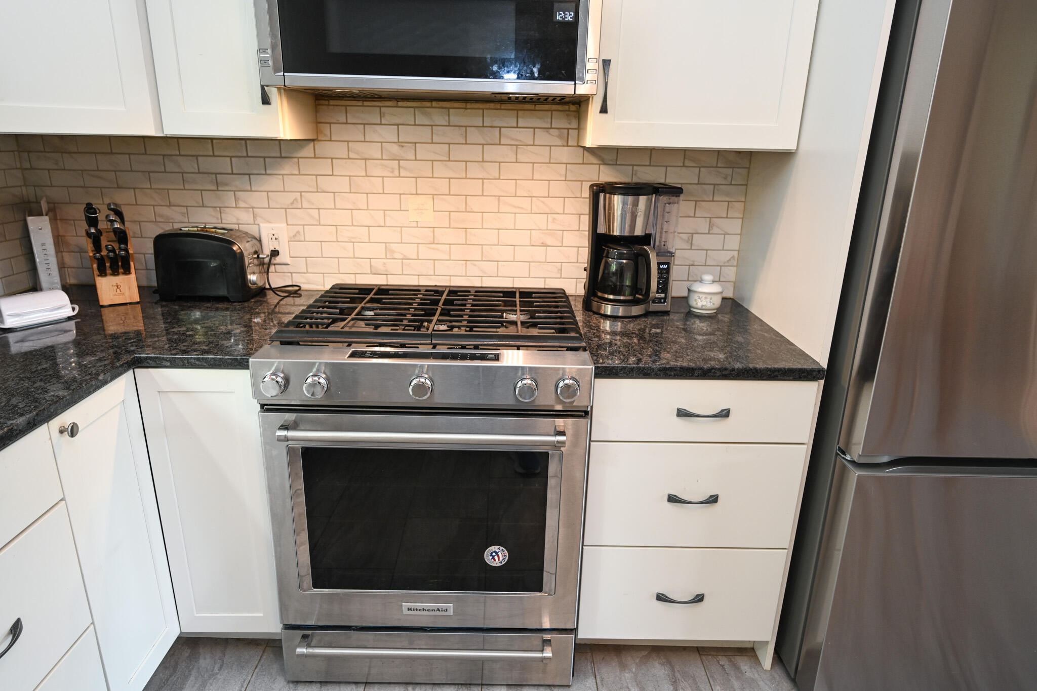 1128 Chase Road Veazie, ME 04401 - Photo 7 of 25 Kitchen