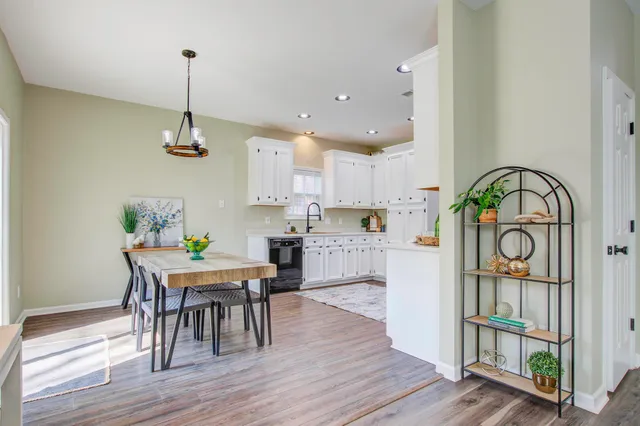 $425,000 | 102 Davidjohn Court, Goose Creek, SC 29445