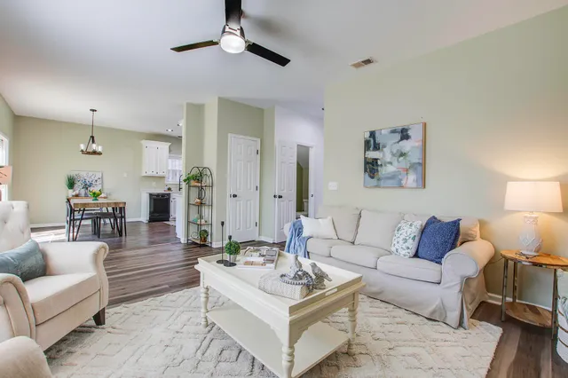 $425,000 | 102 Davidjohn Court, Goose Creek, SC 29445