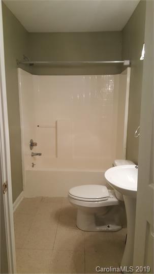 311 Rogers Lake Road Kannapolis, NC 28081 - Photo 7 of 10