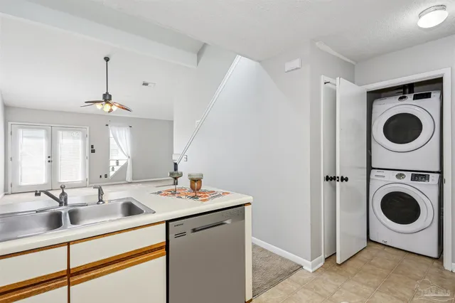 $155,000 | 7150 Plantation Road, Unit 122, Pensacola, FL 32504