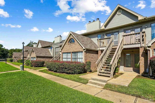$155,000 | 7150 Plantation Road, Unit 122, Pensacola, FL 32504