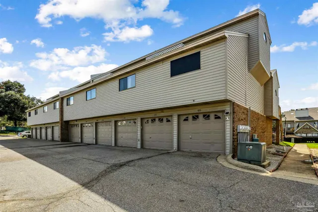 $155,000 | 7150 Plantation Road, Unit 122, Pensacola, FL 32504