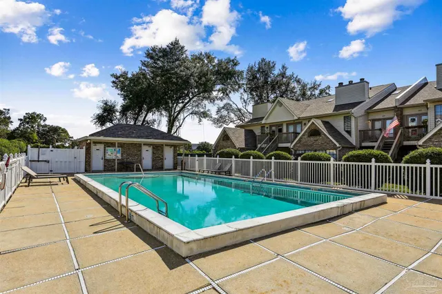 $155,000 | 7150 Plantation Road, Unit 122, Pensacola, FL 32504