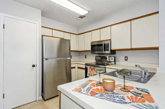 $155,000 | 7150 Plantation Road, Unit 122, Pensacola, FL 32504