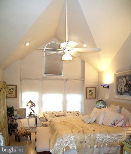 59 Raisin Tree Circle Pikesville, MD 21208 - Photo 16 of 27 Bedroom (Master)