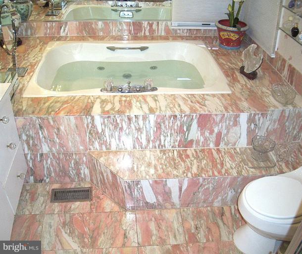 Bath (Master)