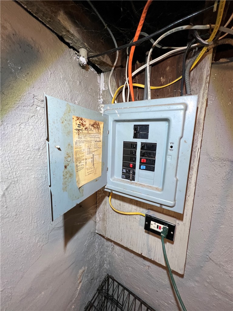 15 Dejonge Street Rochester, NY 14621 - Photo 30 of 41