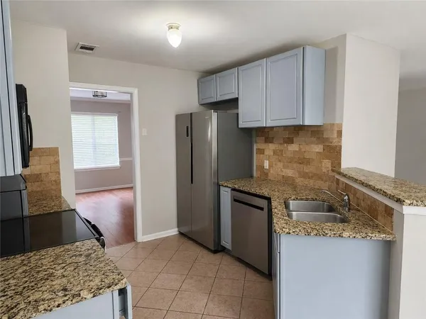 $2,400 | 2800 Hartington Place, Duluth, GA 30096