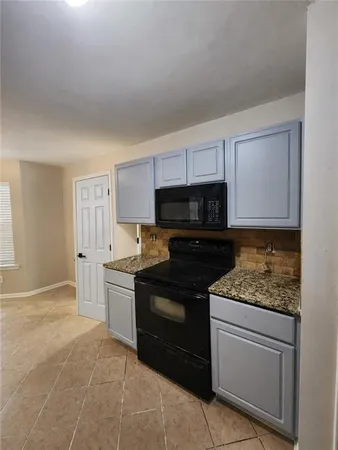 $2,400 | 2800 Hartington Place, Duluth, GA 30096
