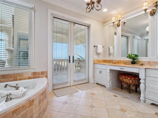 $6,850,000 | 1304 Casey Key Road, Nokomis, FL 34275