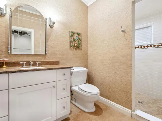 $6,850,000 | 1304 Casey Key Road, Nokomis, FL 34275