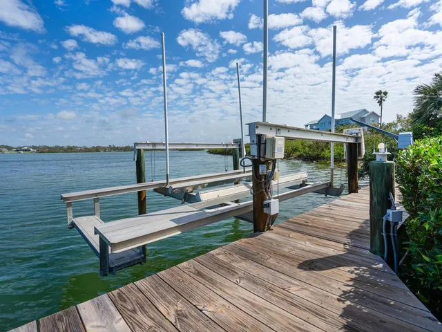 $6,850,000 | 1304 Casey Key Road, Nokomis, FL 34275