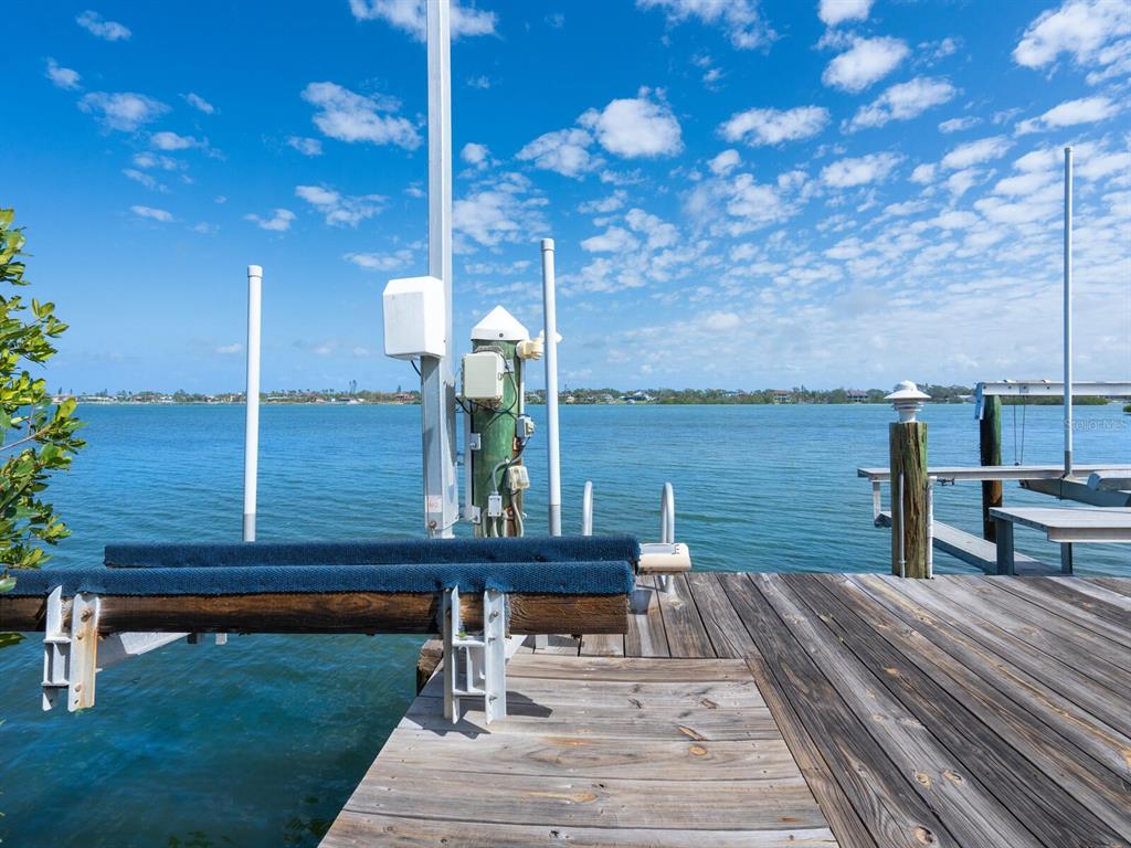 1304 Casey Key Road Nokomis, FL 34275 - Photo 49 of 60