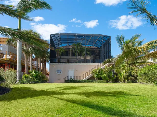 $6,850,000 | 1304 Casey Key Road, Nokomis, FL 34275