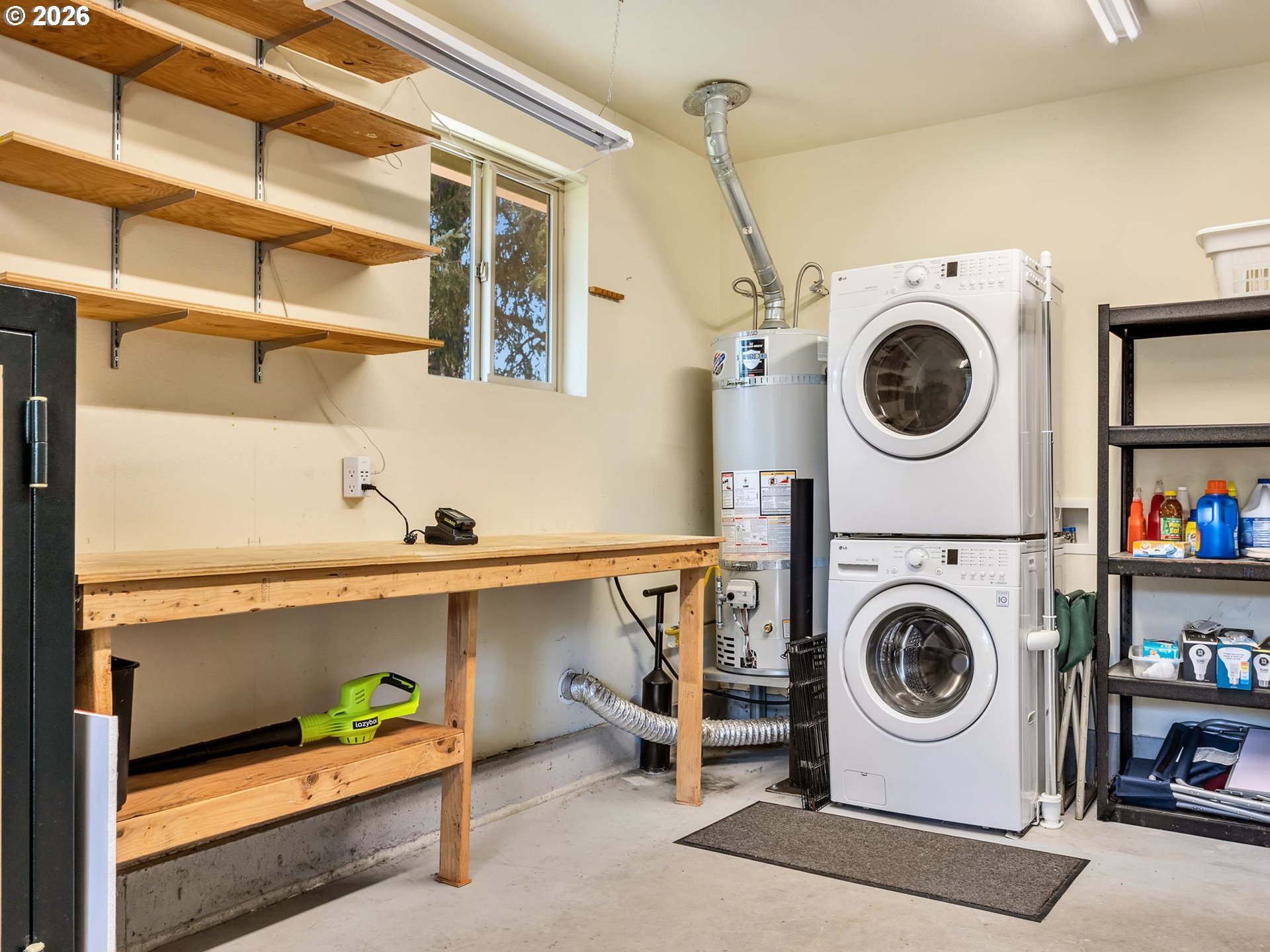 1077 Southwest Ridge Road Warrenton, OR 97146 - Photo 41 of 46 a utility room with dryer and washer
