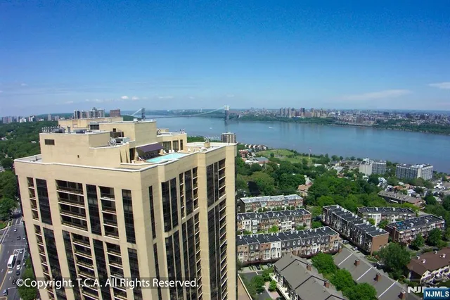$4,750 | 800 Palisade Avenue, Unit 1502, Fort Lee, NJ 07024