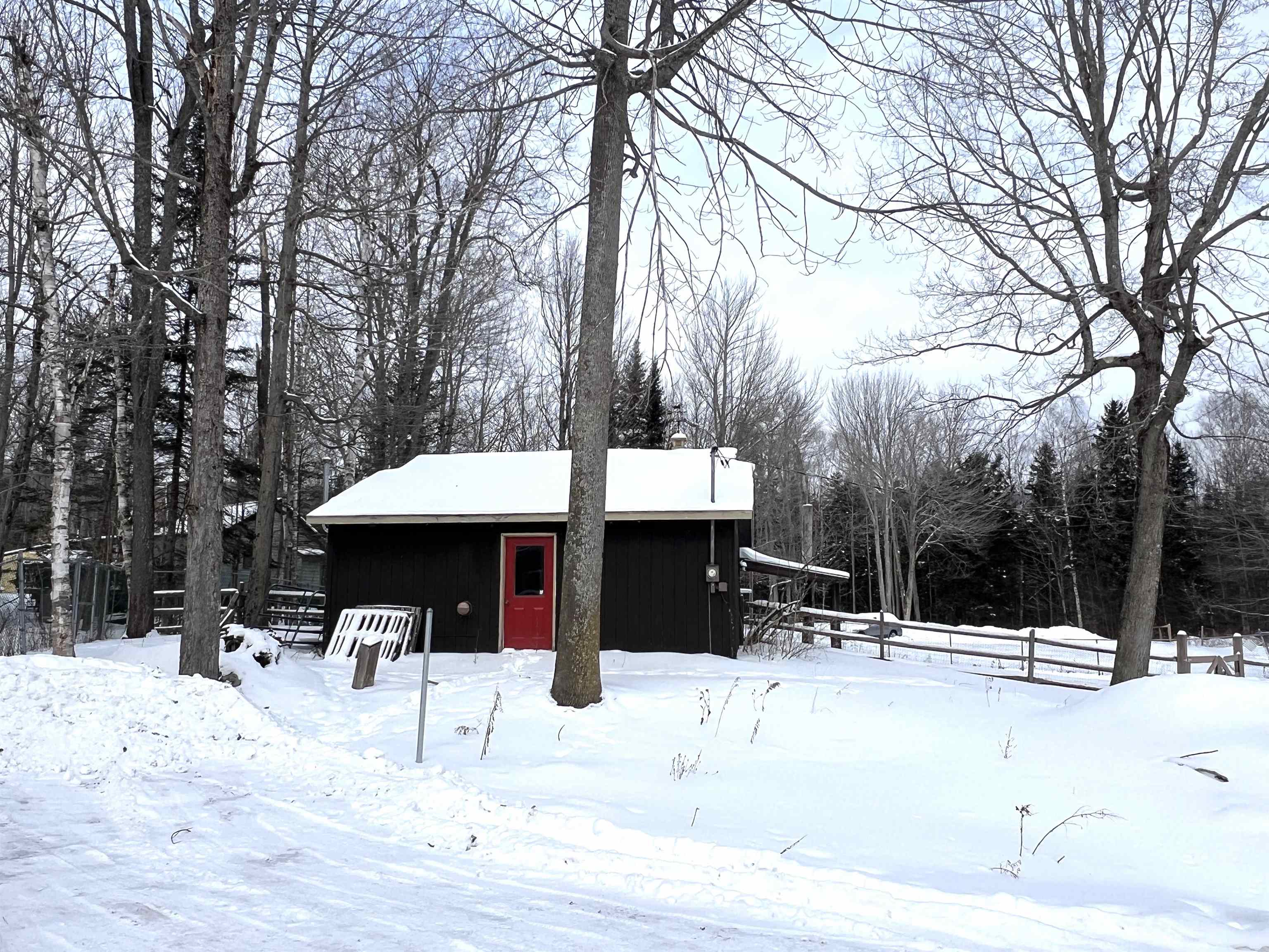 3 Valley Road Gorham, NH 03581 - Photo 11 of 44